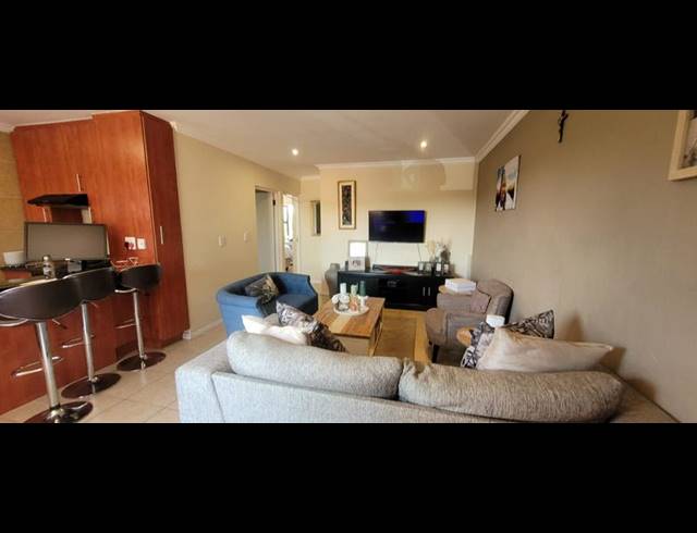 2 BEDROOM TOWNHOUSE FOR SALE IN NEW REDRUTH